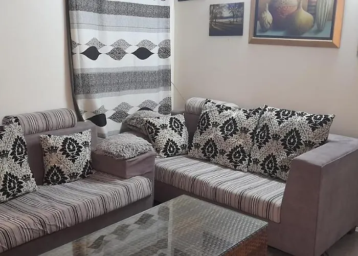 House In Al Ain - All The House For Each Reservation